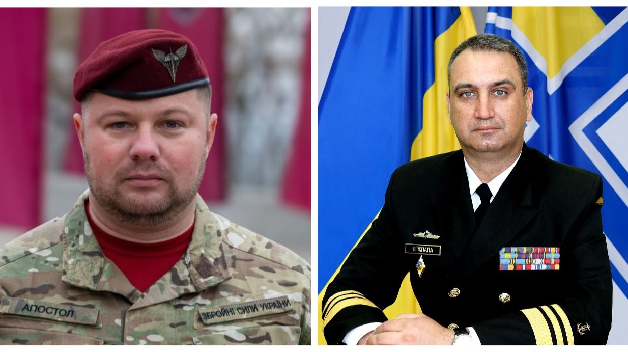 Командувач ВМС Олексій Неїжпапа та командувач ДШВ Олег Апостол