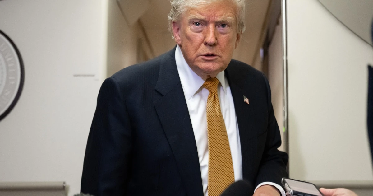 Президент США Дональд Трамп під час візиту до Ірландії на полях турніру Amgen Irish Open у клубі Doonbeg 13 вересня 2026 року