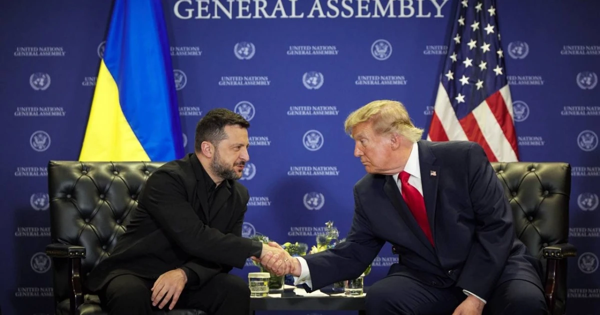 Президент України Володимир Зеленський під час пресбрифінгу в Брюсселі 16 жовтня 2026 року